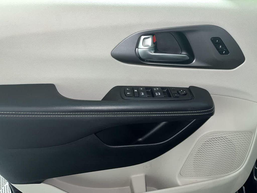 used 2024 Chrysler Pacifica car, priced at $26,861