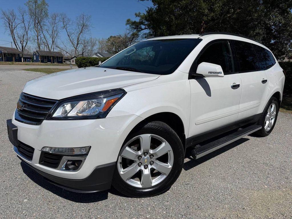 used 2017 Chevrolet Traverse car, priced at $11,950