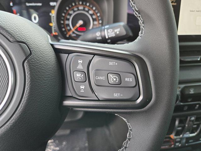 new 2025 Jeep Gladiator car, priced at $43,921