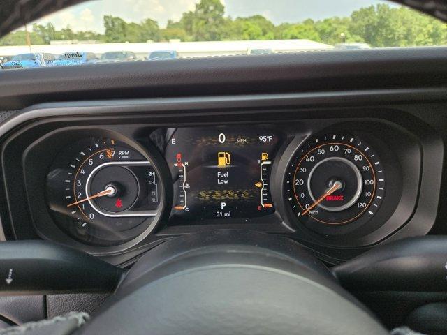 new 2025 Jeep Gladiator car, priced at $43,921