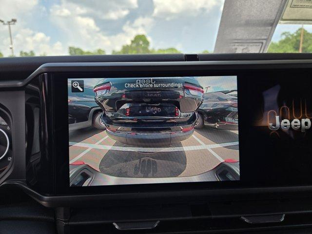 new 2025 Jeep Gladiator car, priced at $43,921