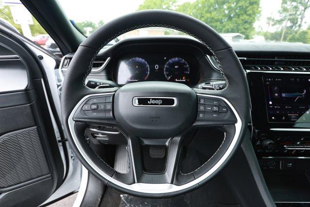 new 2026 Jeep Grand Cherokee car, priced at $40,784