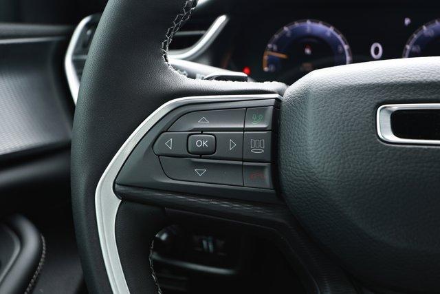 new 2026 Jeep Grand Cherokee car, priced at $40,784