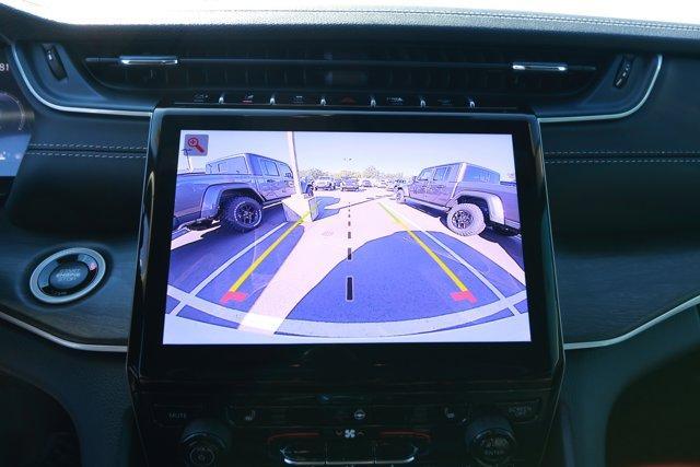 new 2025 Jeep Grand Cherokee car, priced at $40,840