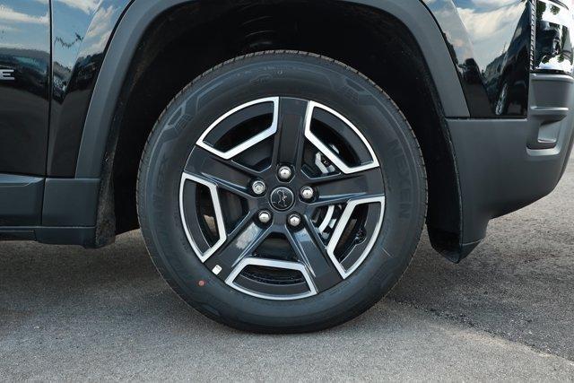 new 2026 Jeep Cherokee car, priced at $38,185