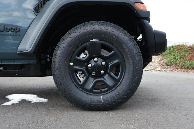 new 2026 Jeep Wrangler car, priced at $36,873