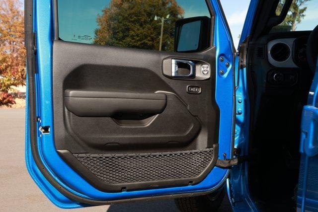 new 2026 Jeep Wrangler car, priced at $46,422