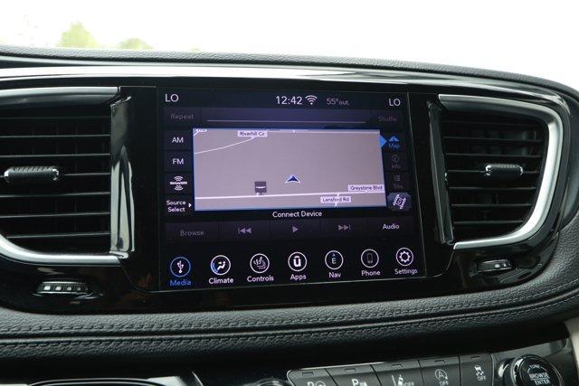 used 2020 Chrysler Pacifica car, priced at $19,990