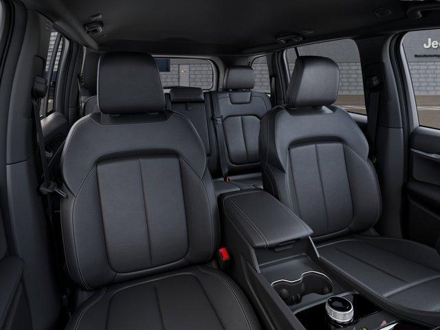 new 2026 Jeep Grand Cherokee car, priced at $43,830