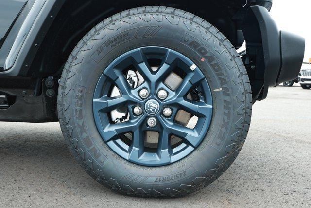 new 2026 Jeep Wrangler car, priced at $48,682