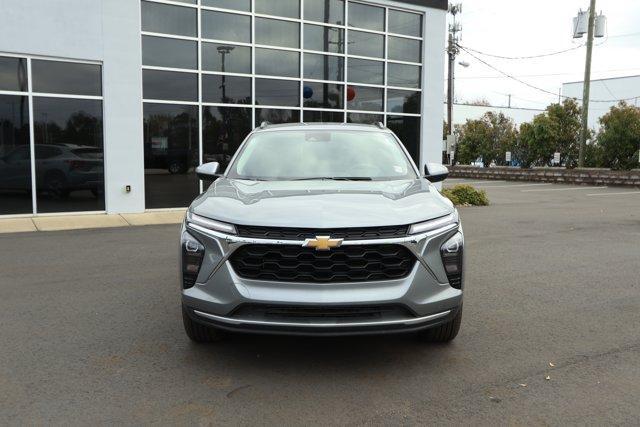 used 2025 Chevrolet Trax car, priced at $22,990