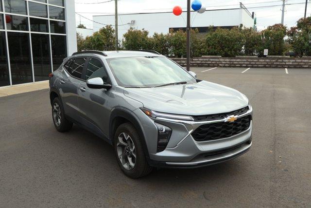 used 2025 Chevrolet Trax car, priced at $22,990