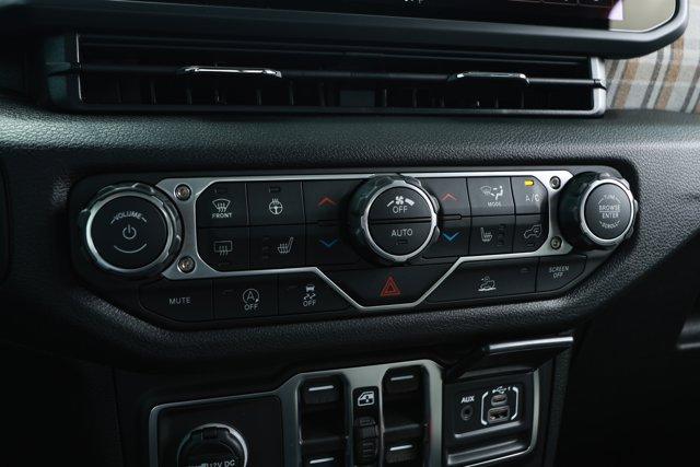 new 2026 Jeep Gladiator car, priced at $47,373