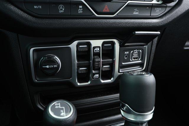 new 2026 Jeep Gladiator car, priced at $47,373