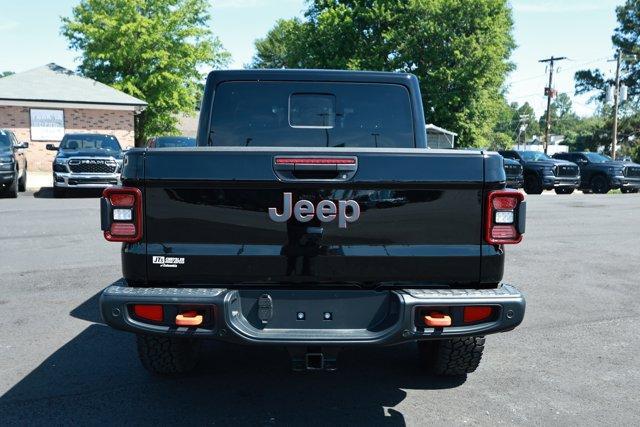 new 2026 Jeep Gladiator car, priced at $59,186