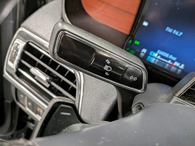 used 2022 Lincoln Navigator car, priced at $55,077