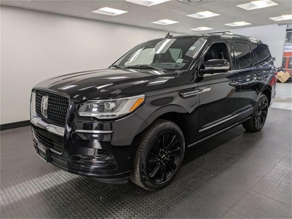 used 2022 Lincoln Navigator car, priced at $55,077