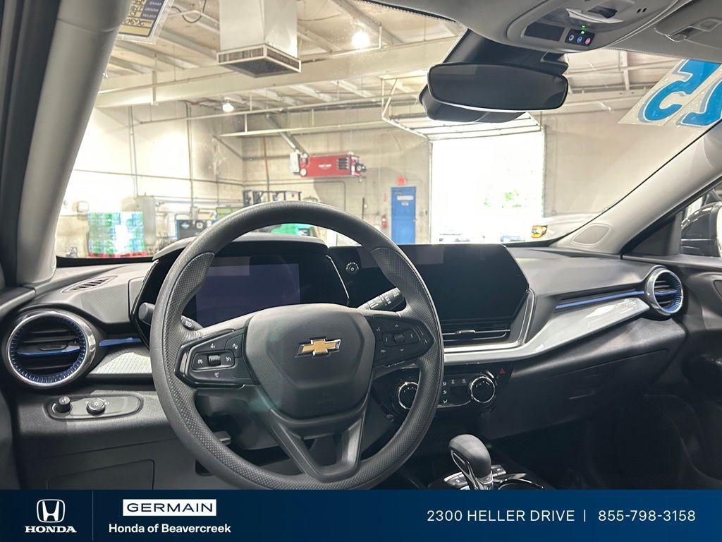 used 2025 Chevrolet Trax car, priced at $21,192