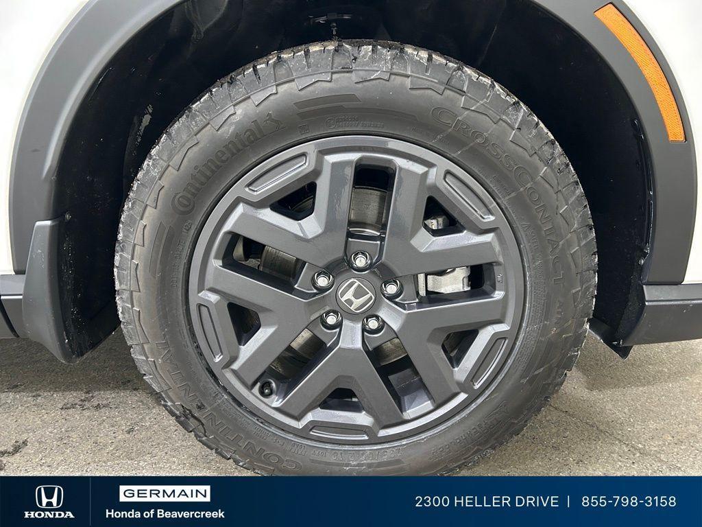 used 2026 Honda CR-V Hybrid car, priced at $37,994