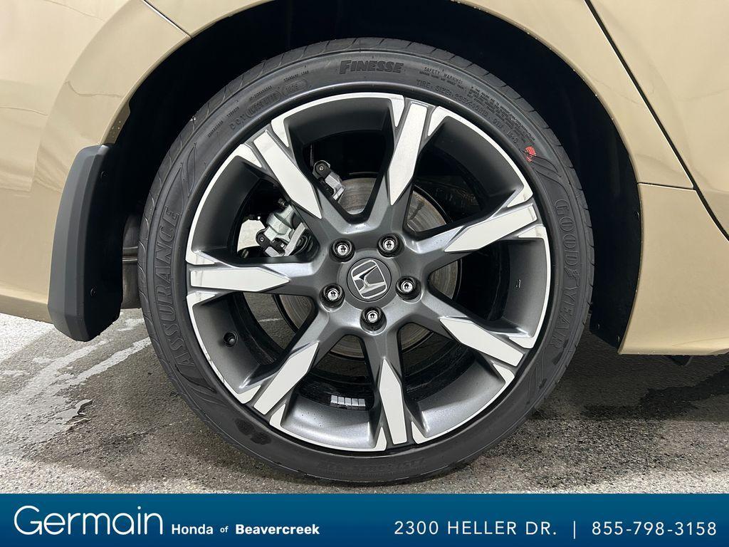 new 2026 Honda Civic Hybrid car, priced at $33,541