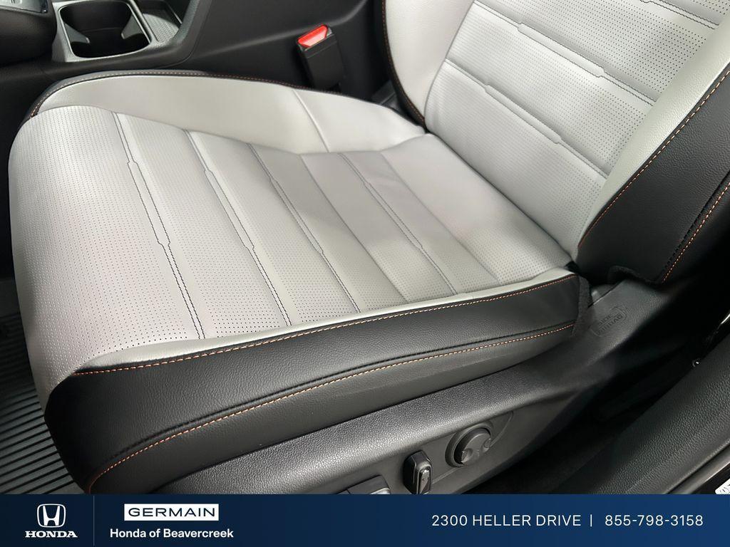 new 2026 Honda CR-V Hybrid car, priced at $41,436