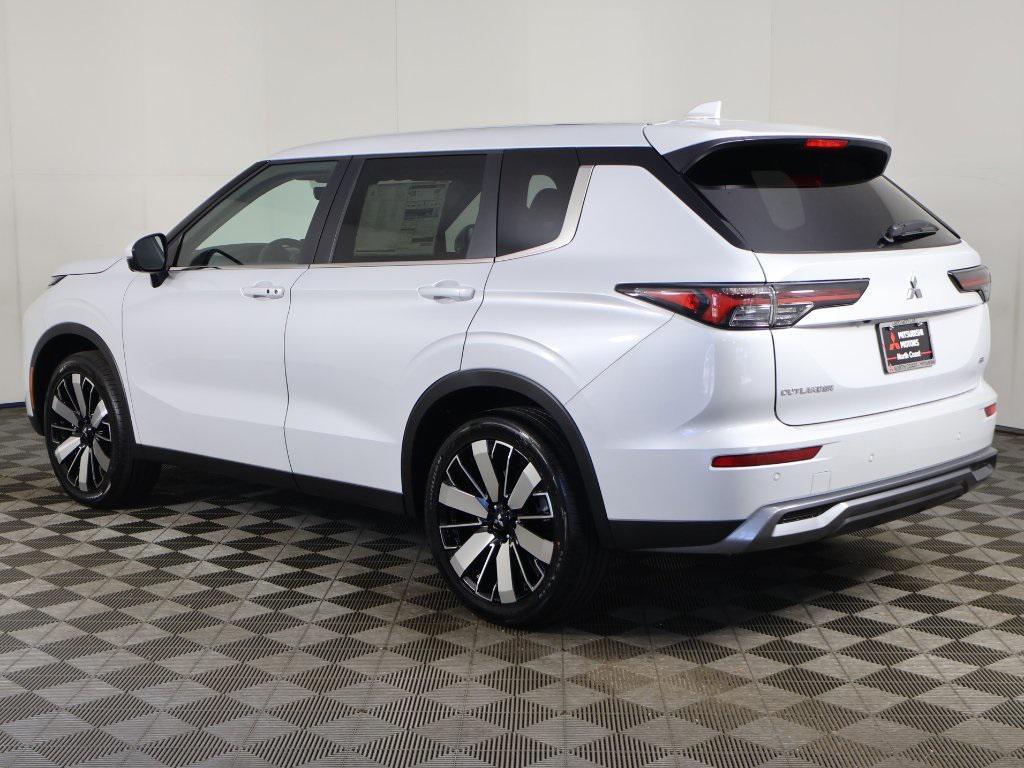 new 2025 Mitsubishi Outlander car, priced at $37,175