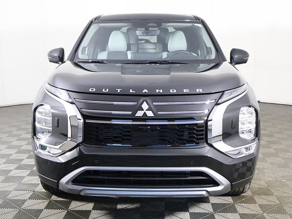 new 2025 Mitsubishi Outlander car, priced at $36,200