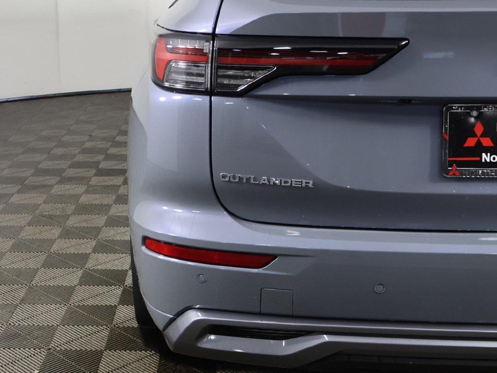 new 2026 Mitsubishi Outlander car, priced at $42,665