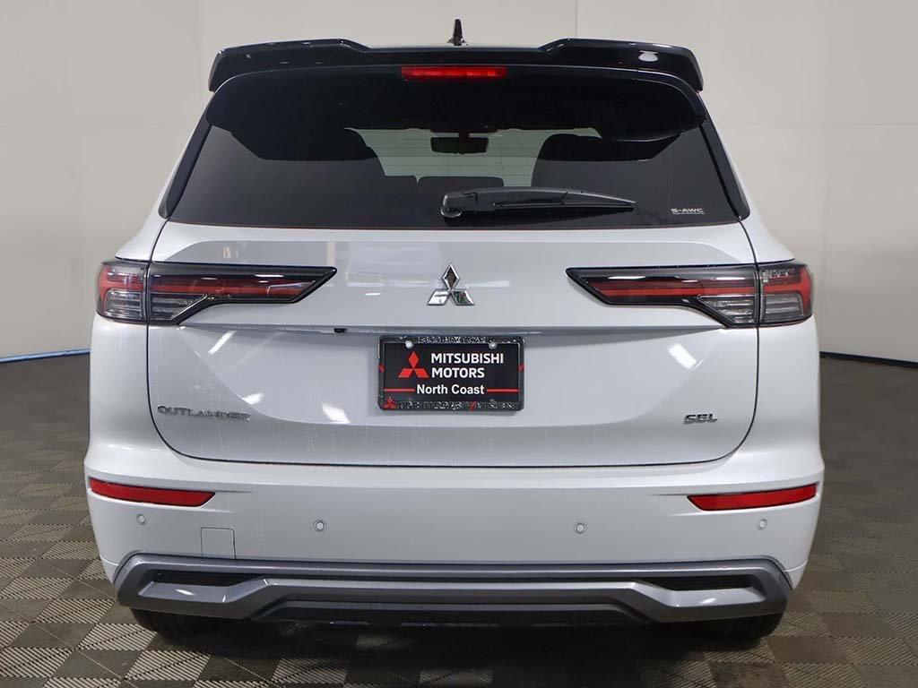 new 2026 Mitsubishi Outlander car, priced at $47,220