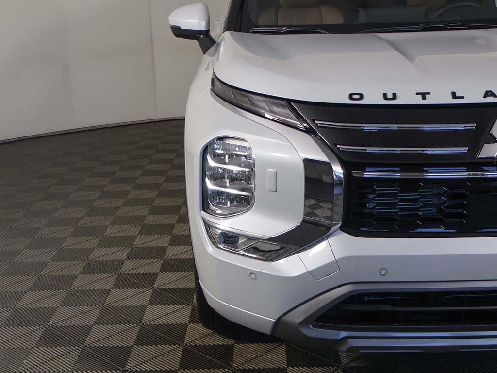 new 2026 Mitsubishi Outlander car, priced at $47,220