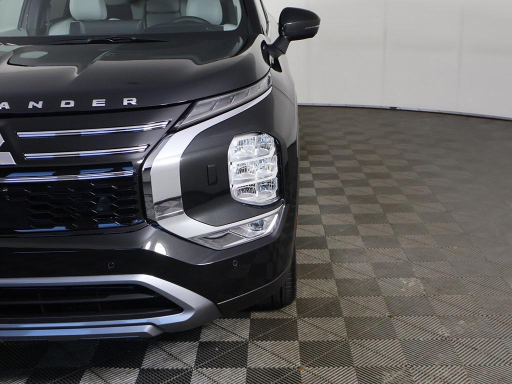 new 2025 Mitsubishi Outlander car, priced at $37,345