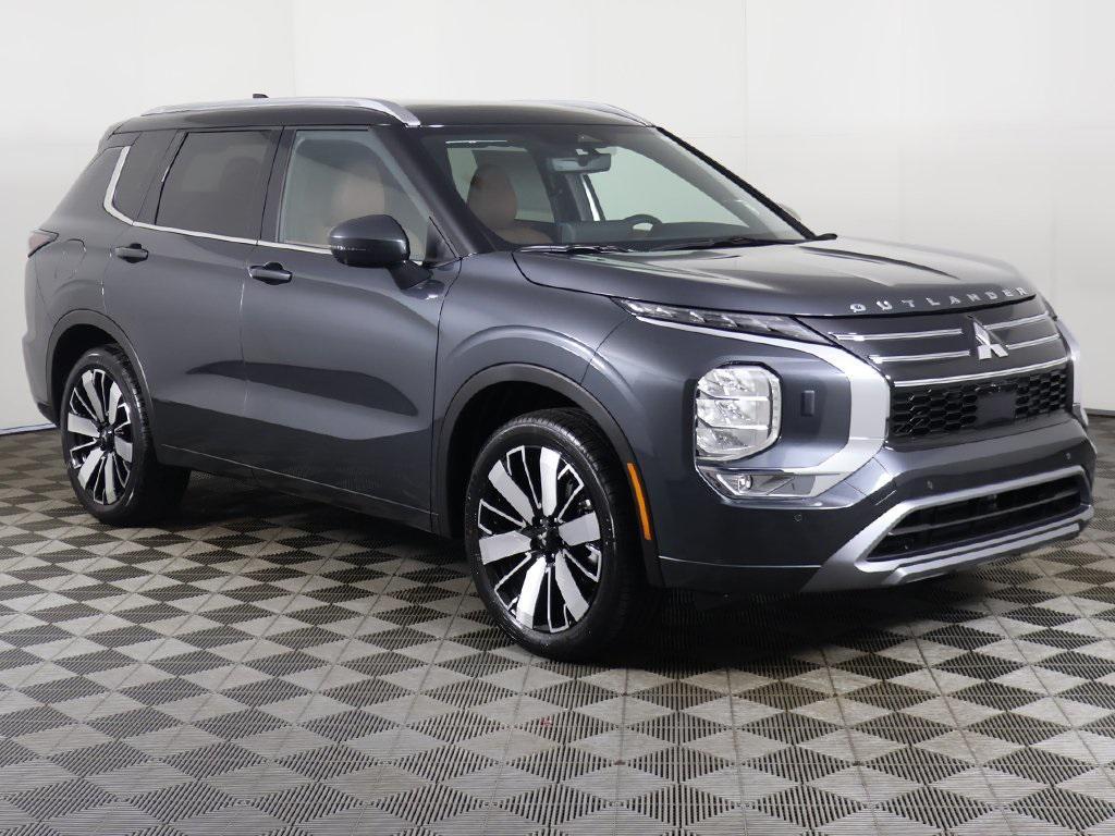 new 2025 Mitsubishi Outlander car, priced at $41,810