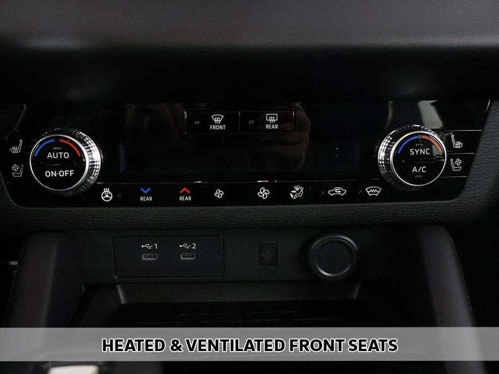 new 2025 Mitsubishi Outlander car, priced at $39,300