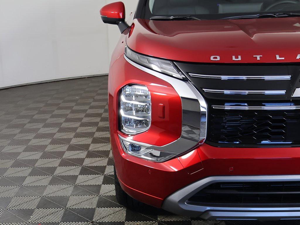 new 2025 Mitsubishi Outlander car, priced at $39,300