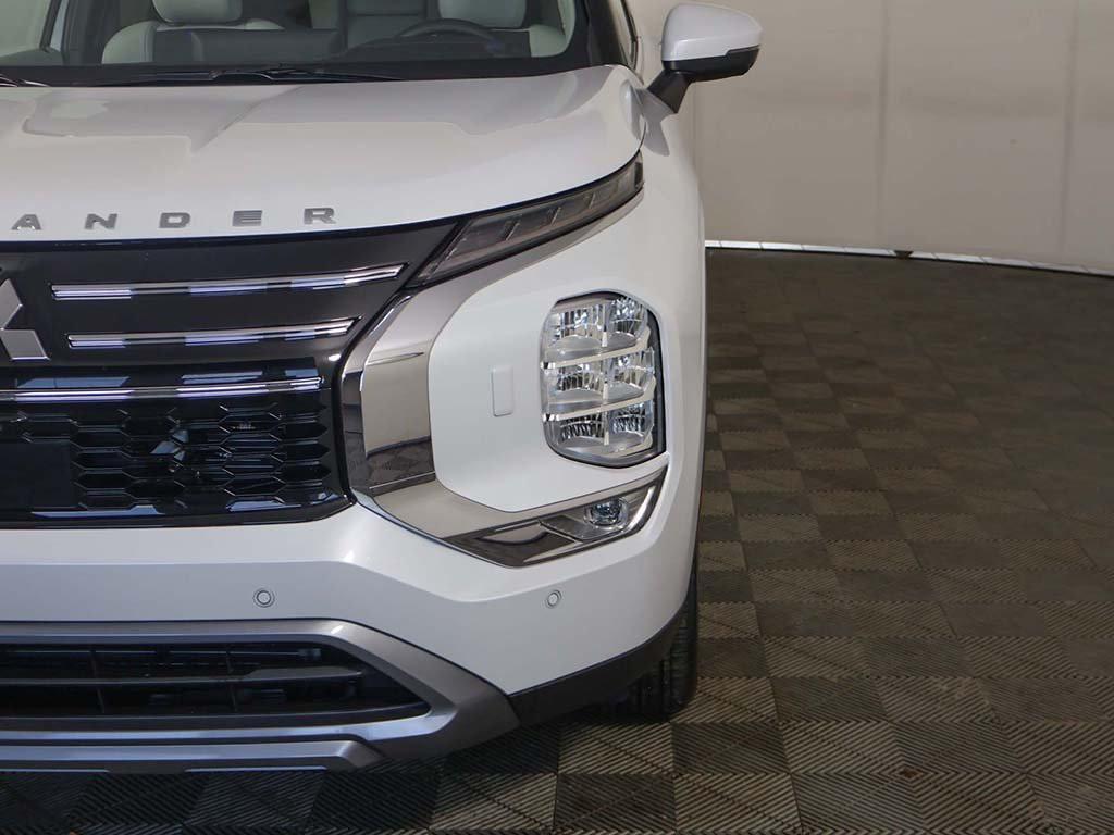 new 2026 Mitsubishi Outlander car, priced at $39,240
