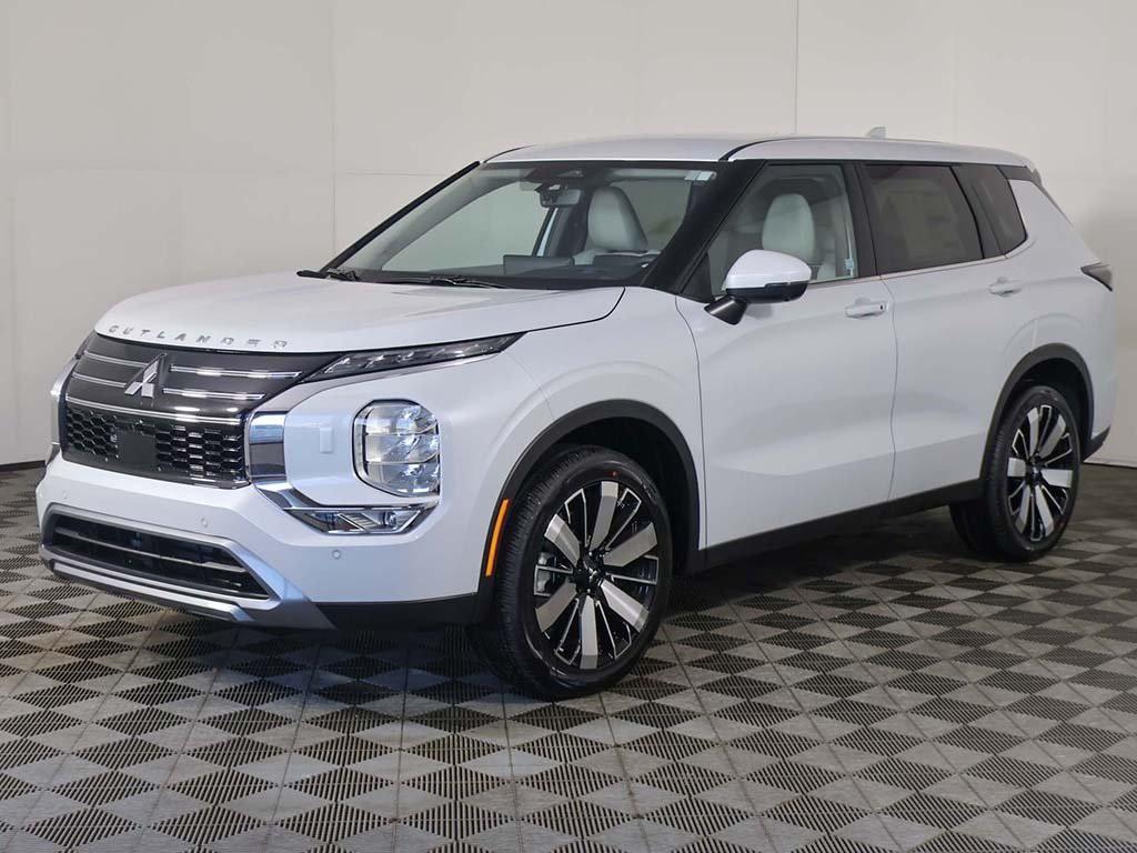 new 2026 Mitsubishi Outlander car, priced at $39,240