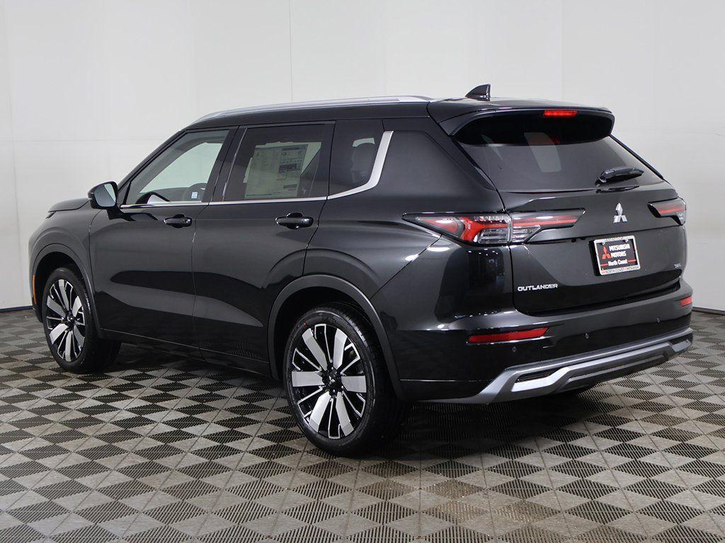 new 2025 Mitsubishi Outlander car, priced at $39,643