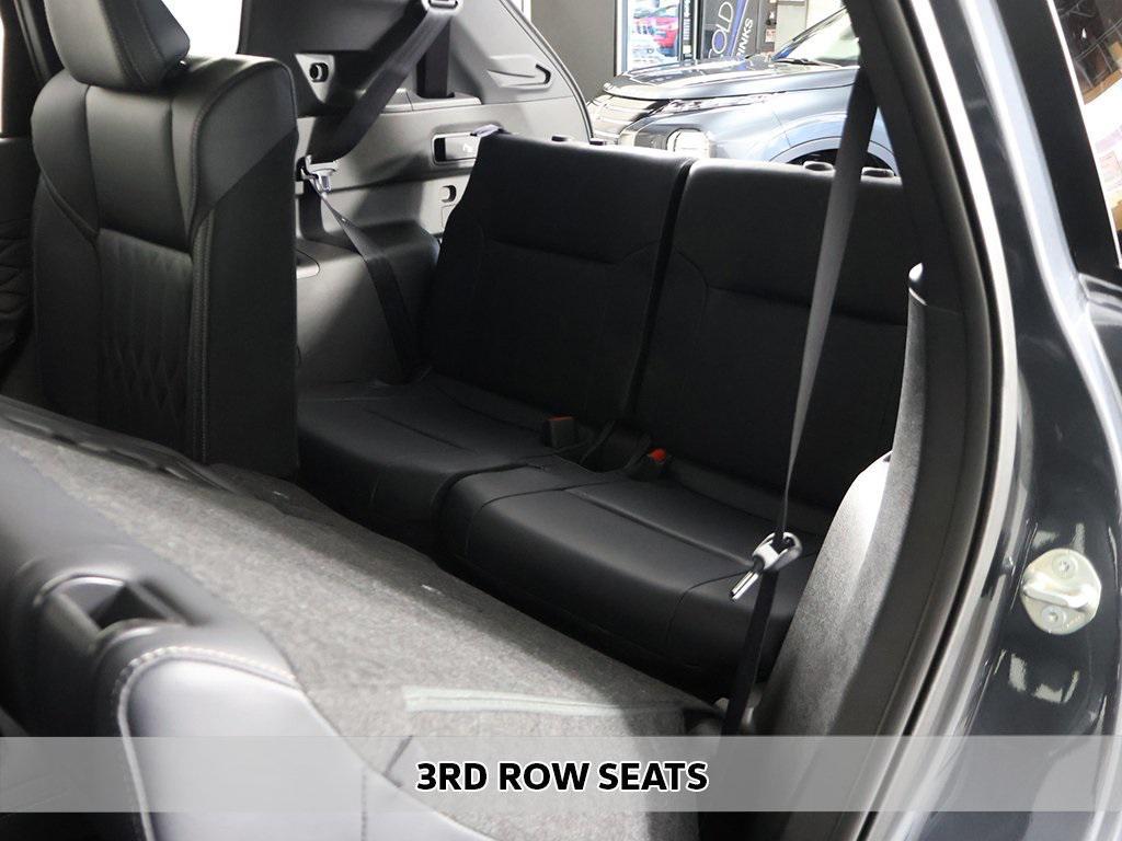 new 2025 Mitsubishi Outlander car, priced at $38,450