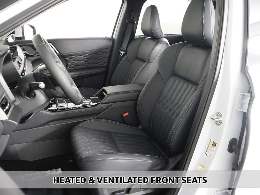 new 2025 Mitsubishi Outlander car, priced at $38,860