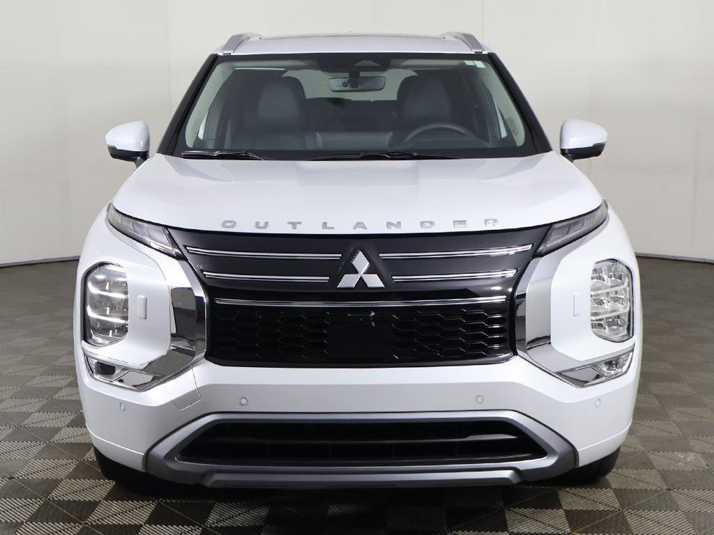 new 2025 Mitsubishi Outlander car, priced at $38,860