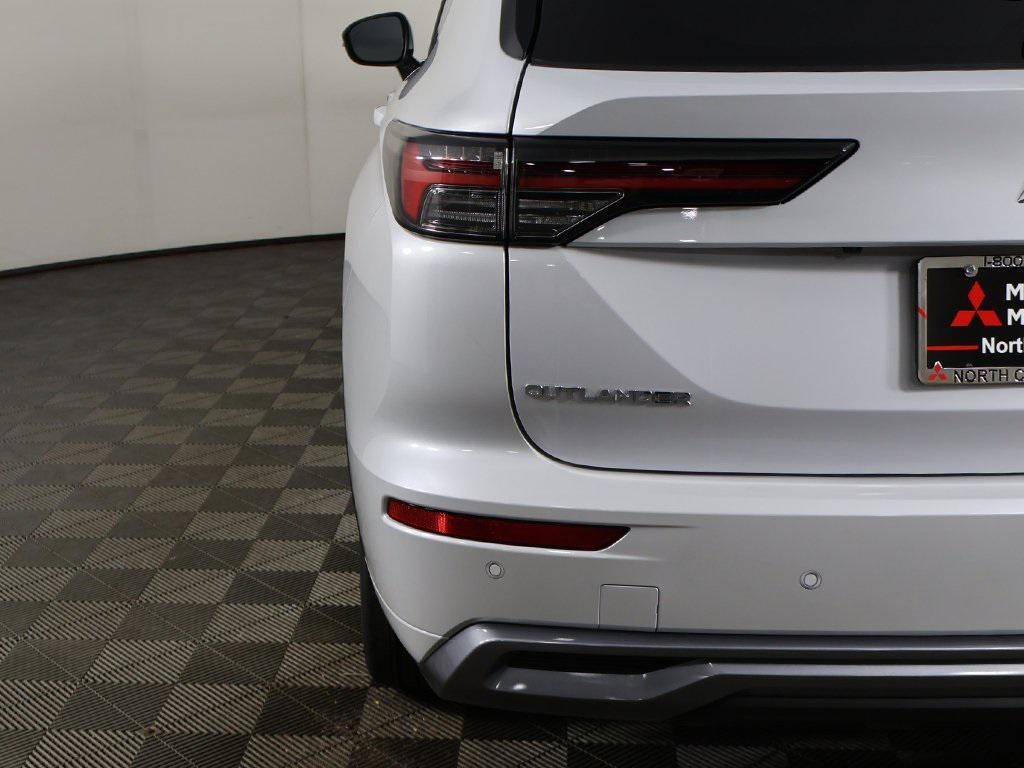 new 2025 Mitsubishi Outlander car, priced at $38,860