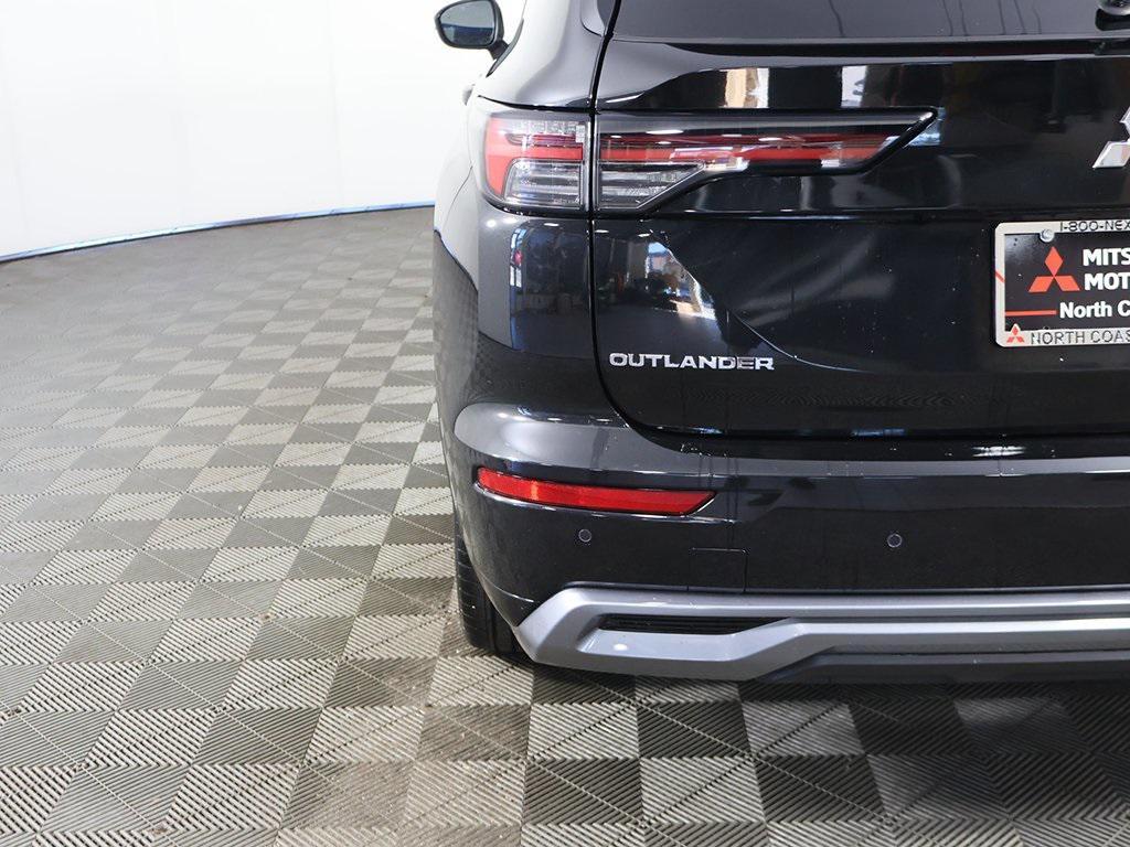 new 2025 Mitsubishi Outlander car, priced at $38,860