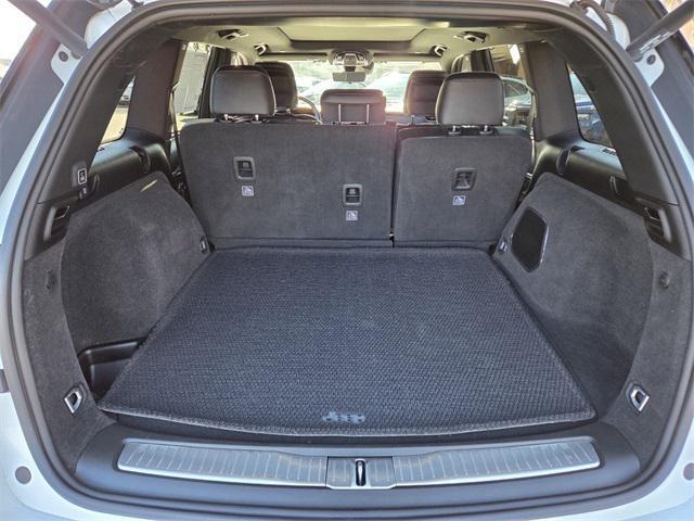 used 2022 Jeep Grand Cherokee car, priced at $37,390