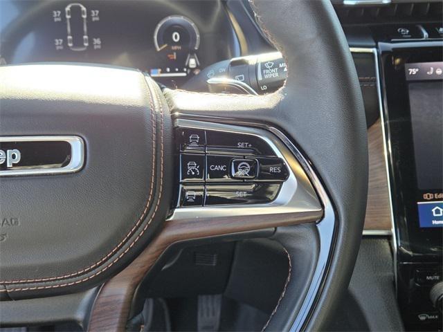 used 2022 Jeep Grand Cherokee car, priced at $37,390