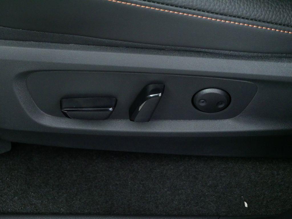 new 2025 Nissan Pathfinder car, priced at $39,652