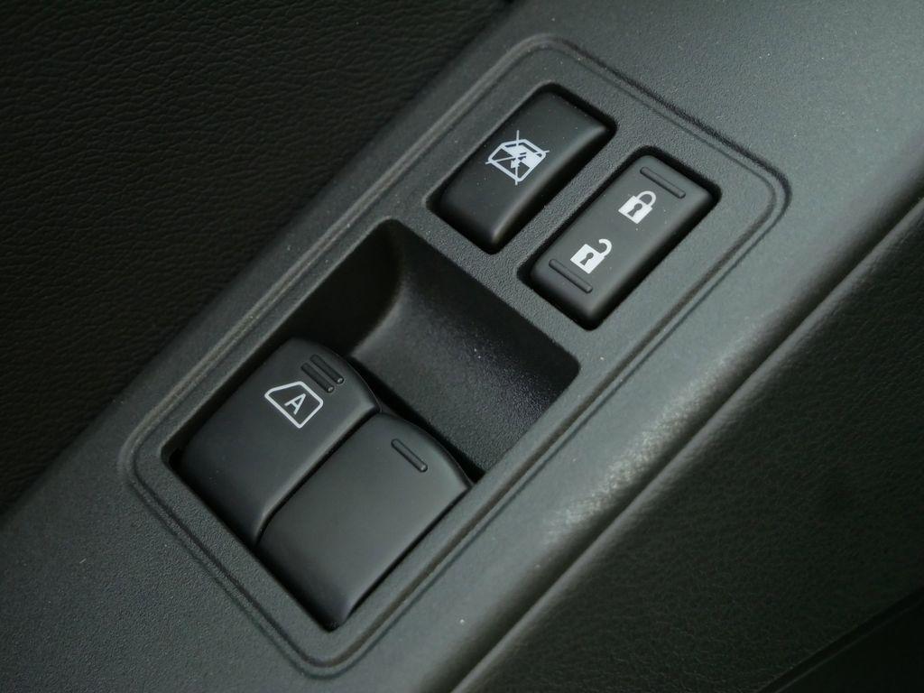 new 2025 Nissan Frontier car, priced at $32,815