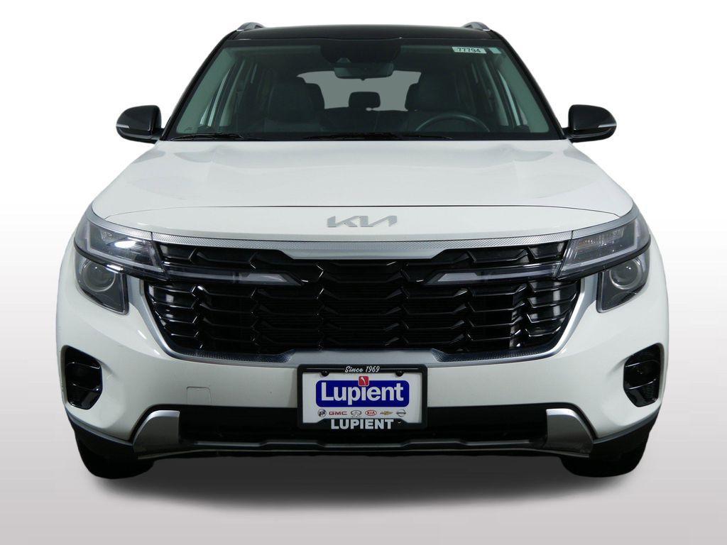 used 2024 Kia Seltos car, priced at $23,408