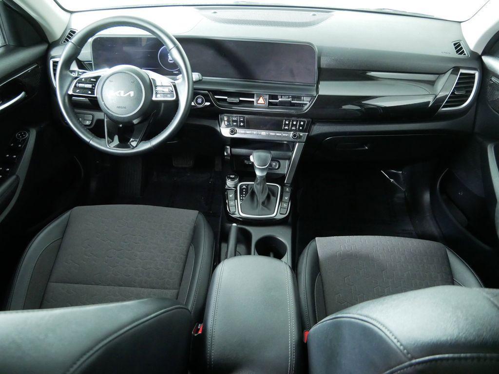 used 2024 Kia Seltos car, priced at $23,408