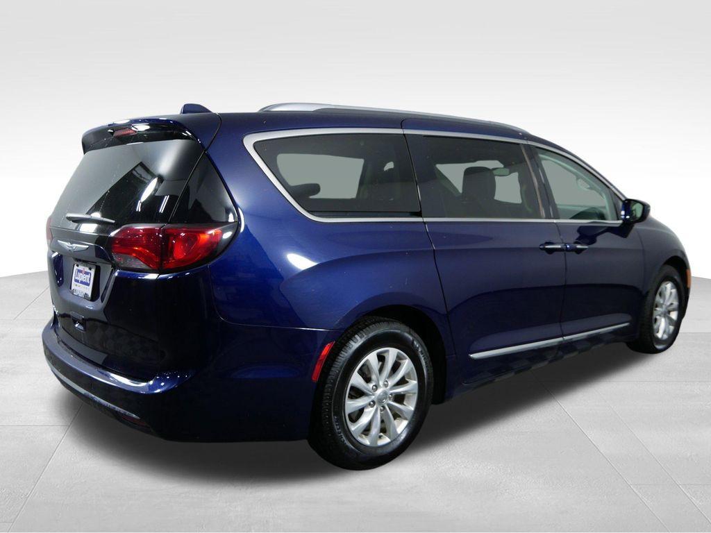 used 2018 Chrysler Pacifica car, priced at $15,990