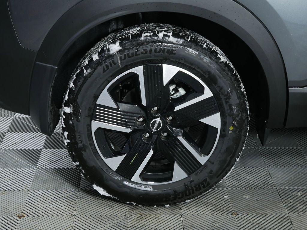 new 2026 Nissan Kicks car, priced at $27,457